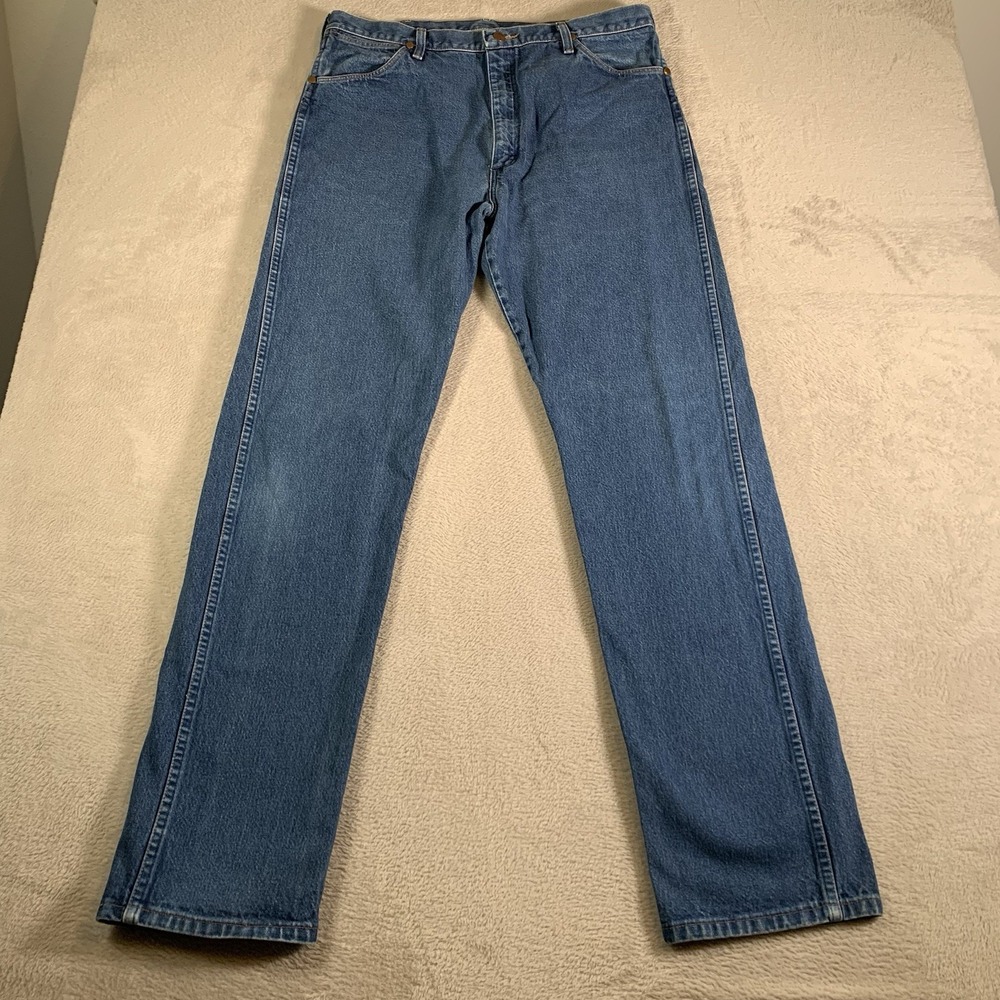 Vintage Wrangler 13MWZ Jeans Mens 38x36(36x36) Medium Wash Straight Made USA 90s